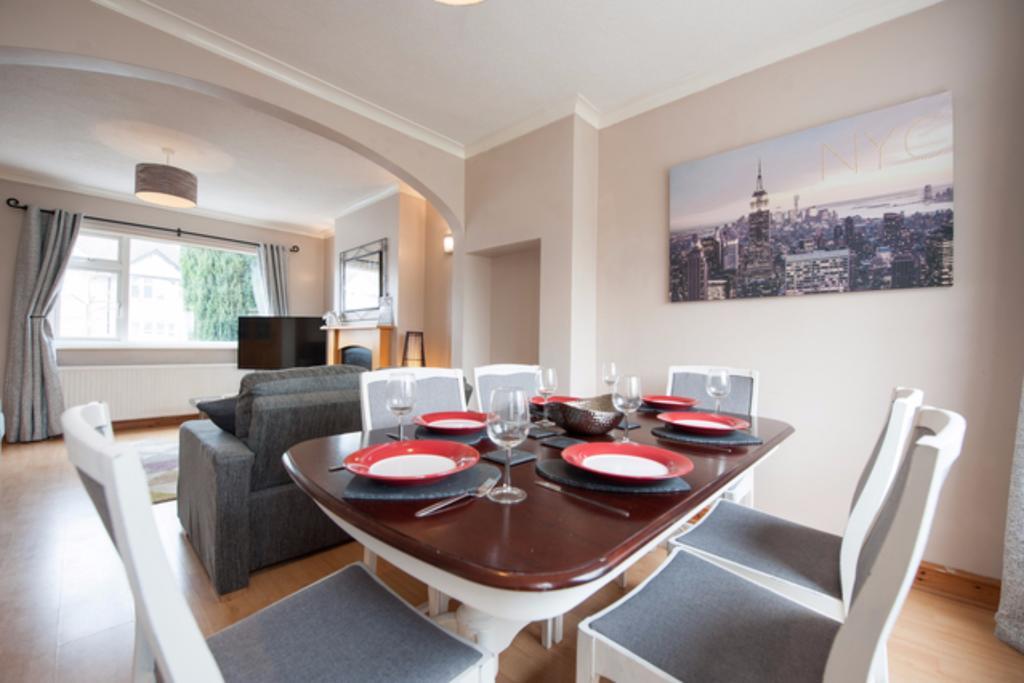 הוילה הינקלי Westfield House מראה חיצוני תמונה